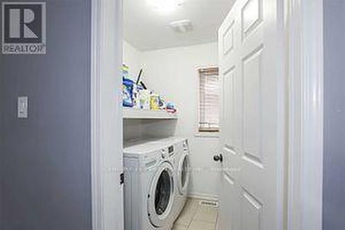 Bsmt - 7977 Hackberry Trail, Niagara Falls, ON - Indoor Photo Showing Laundry Room