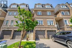 67 - 435 HENSALL CIRCLE  Mississauga, ON L5A 4P1