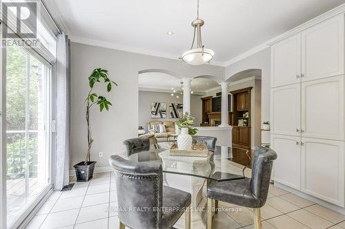 3303 Fox Run Circle, Oakville, ON - Indoor Photo Showing Dining Room