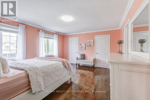 3303 Fox Run Circle, Oakville, ON - Indoor Photo Showing Bedroom