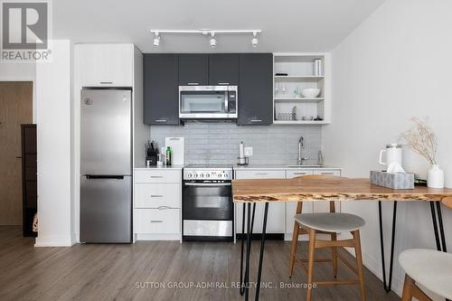 516 - 2300 St Clair Avenue W, Toronto, ON - Indoor Photo Showing Kitchen With Stainless Steel Kitchen With Upgraded Kitchen