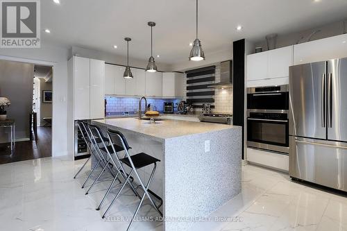 530 Silverthorn Avenue, Toronto, ON - Indoor Photo Showing Kitchen With Upgraded Kitchen