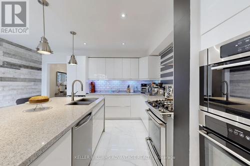 530 Silverthorn Avenue, Toronto, ON - Indoor Photo Showing Kitchen With Double Sink With Upgraded Kitchen