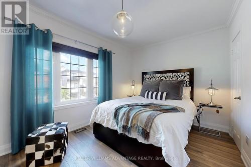 530 Silverthorn Avenue, Toronto, ON - Indoor Photo Showing Bedroom