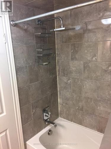 530 Silverthorn Avenue, Toronto, ON - Indoor Photo Showing Bathroom