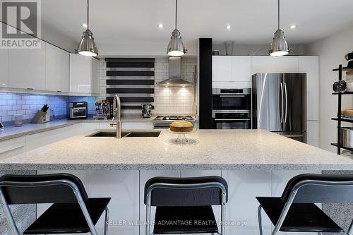 530 Silverthorn Avenue, Toronto, ON - Indoor Photo Showing Kitchen With Double Sink With Upgraded Kitchen