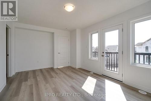 1208 Tanbark Avenue, Oakville, ON - Indoor Photo Showing Other Room