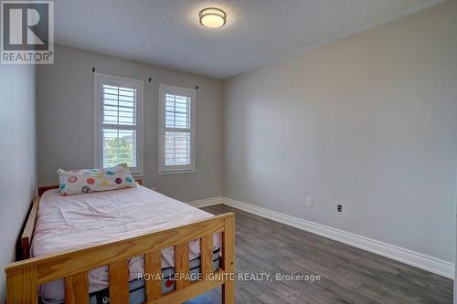 1421 Rennie Street, Oshawa, ON - Indoor Photo Showing Bedroom