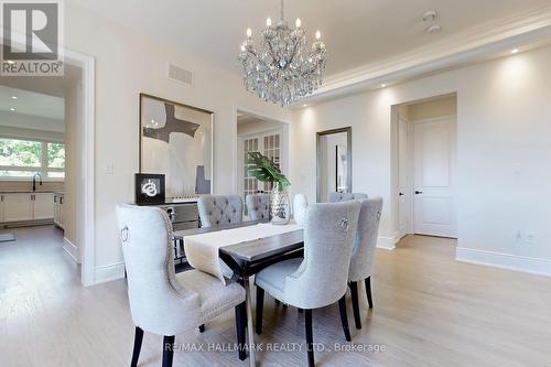 110 Conklin Crescent, Aurora, ON - Indoor Photo Showing Dining Room