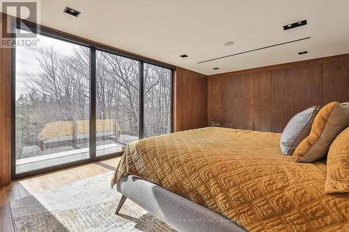 10320 Pine Valley Drive, Vaughan (Vellore Village), ON - Indoor Photo Showing Bedroom