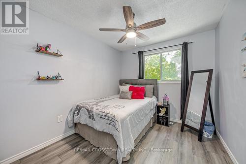 54 Knicely Road, Barrie, ON - Indoor Photo Showing Bedroom