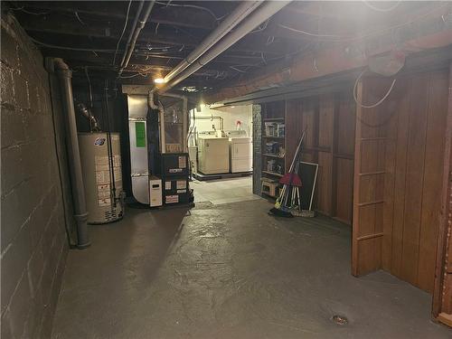 212 Balmoral Avenue S, Hamilton, ON - Indoor Photo Showing Basement