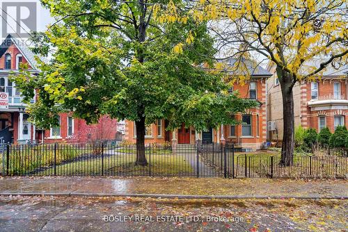 29 Beaconsfield Avenue, Toronto, ON - Outdoor With Facade