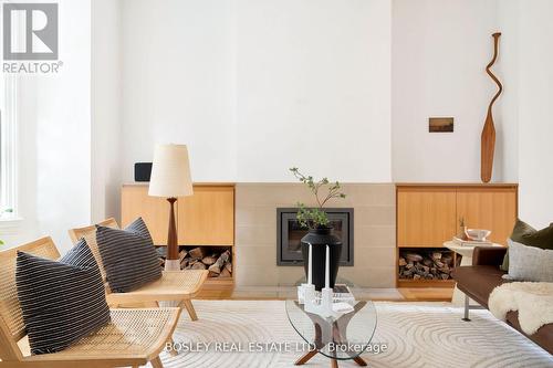 29 Beaconsfield Avenue, Toronto, ON - Indoor Photo Showing Living Room