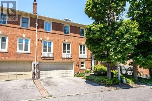 14 Mallingham Court, Toronto (Willowdale East), ON - Outdoor With Facade