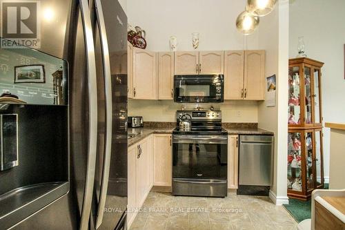 3 - 695 Whitaker Street, Peterborough, ON - Indoor Photo Showing Kitchen