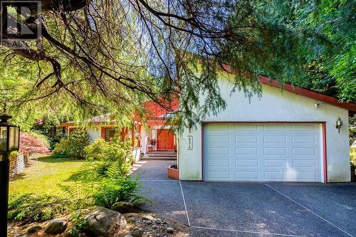 4276 Rockend Place, West Vancouver, BC - Outdoor