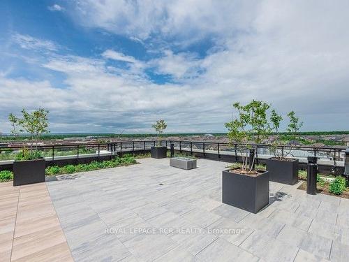 137-3020 Trailside Dr, Oakville, ON - Outdoor With View