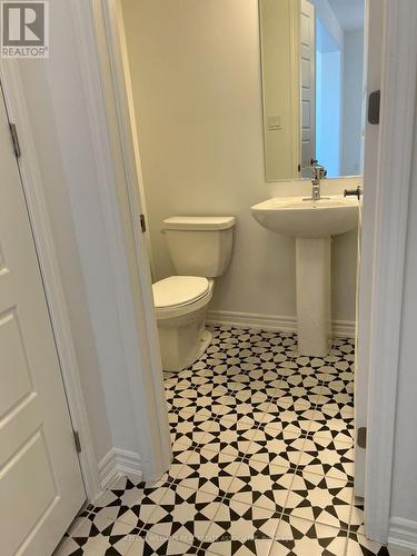 31 Routley Street, Kitchener, ON - Indoor Photo Showing Bathroom