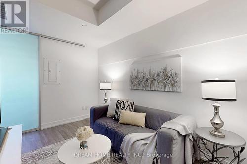 42 - 851 Sheppard Avenue W, Toronto, ON - Indoor Photo Showing Other Room