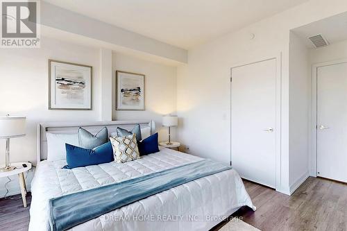 42 - 851 Sheppard Avenue W, Toronto, ON - Indoor Photo Showing Bedroom