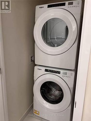 207 - 99 John Street, Toronto, ON - Indoor Photo Showing Laundry Room