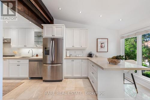 147 Donlea Drive, Toronto, ON - Indoor Photo Showing Kitchen