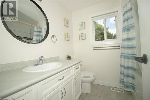136 Oprington Court, Kitchener, ON - Indoor Photo Showing Bathroom