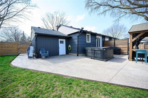 4363 Jackson Street E, Beamsville, ON - Outdoor