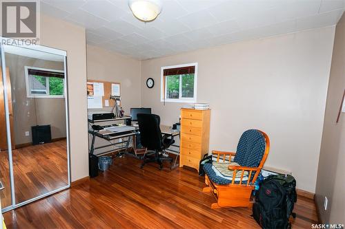 400 Lonsdale Street, Luseland, SK - Indoor Photo Showing Office