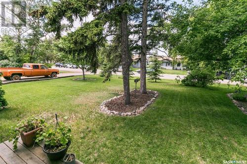 400 Lonsdale Street, Luseland, SK - Outdoor