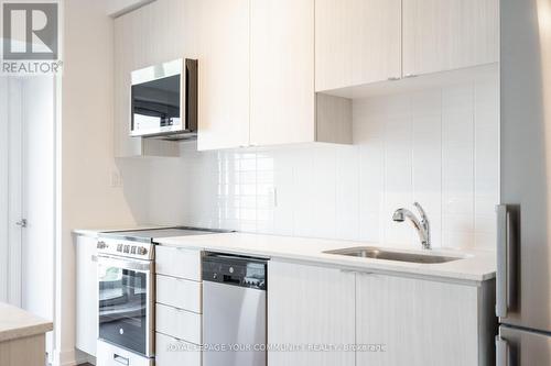 310 - 2433 Dufferin Street, Toronto, ON - Indoor Photo Showing Kitchen