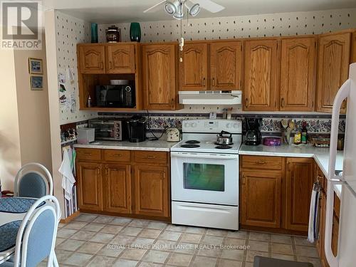 81 Westwind Crescent, Prince Edward County, ON - Indoor Photo Showing Kitchen