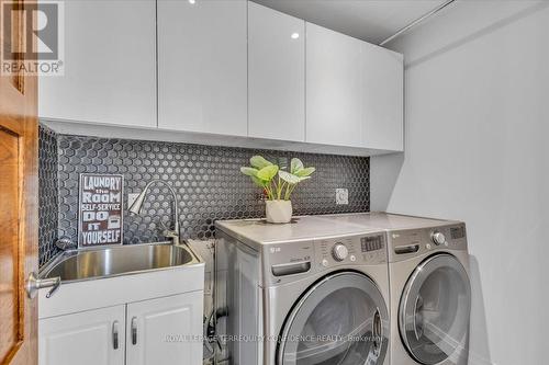 121 Horsham Avenue, Toronto, ON - Indoor Photo Showing Laundry Room