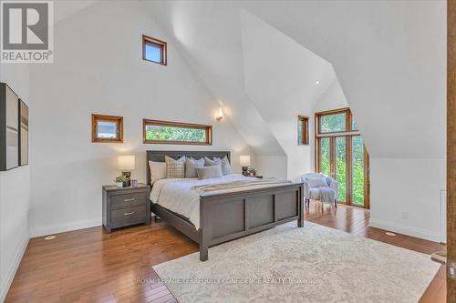 121 Horsham Avenue, Toronto, ON - Indoor Photo Showing Bedroom