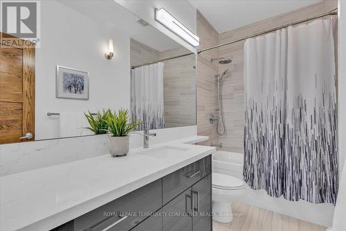 121 Horsham Avenue, Toronto, ON - Indoor Photo Showing Bathroom