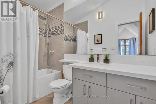 121 Horsham Avenue, Toronto, ON - Indoor Photo Showing Bathroom