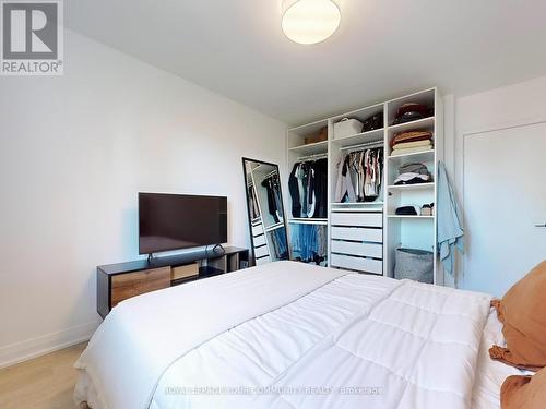 64 Foxrun Avenue, Toronto, ON - Indoor Photo Showing Bedroom