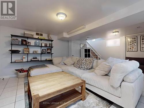 64 Foxrun Avenue, Toronto, ON - Indoor Photo Showing Living Room