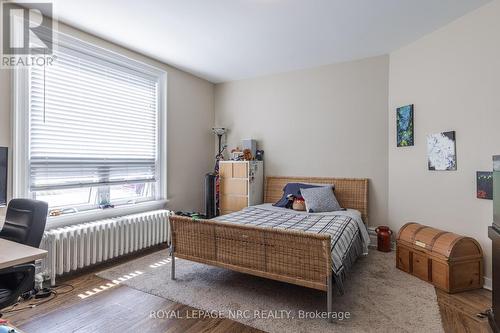 103 Maple Street, St. Catharines, ON - Indoor Photo Showing Bedroom