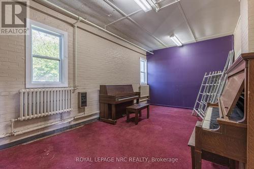 103 Maple Street, St. Catharines, ON - Indoor Photo Showing Other Room