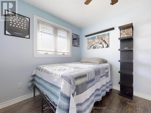 1 Fuller Drive, Haldimand, ON - Indoor Photo Showing Bedroom