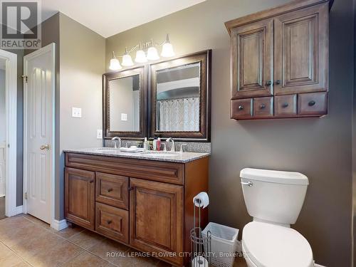 1 Fuller Drive, Haldimand, ON - Indoor Photo Showing Bathroom