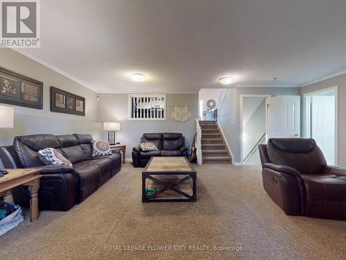 1 Fuller Drive, Haldimand, ON - Indoor Photo Showing Living Room