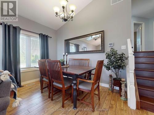 1 Fuller Drive, Haldimand, ON - Indoor Photo Showing Dining Room