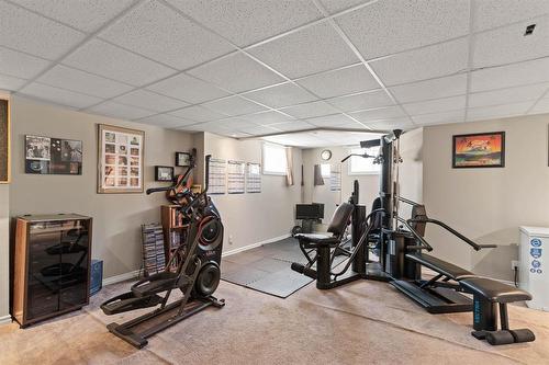 65 Dodds Road, Headingley, MB - Indoor Photo Showing Gym Room