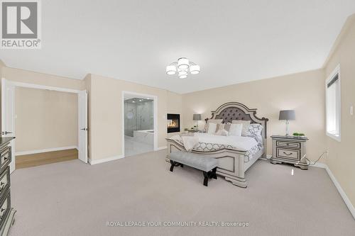 715 Highland Blade Road, Newmarket, ON - Indoor Photo Showing Bedroom