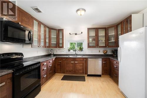 1786 Clarendon Road, Central Frontenac (Frontenac Centre), ON - Indoor Photo Showing Kitchen With Double Sink