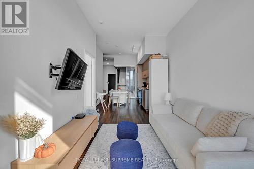 215 - 4208 Dundas Street W, Toronto (Edenbridge-Humber Valley), ON - Indoor Photo Showing Other Room