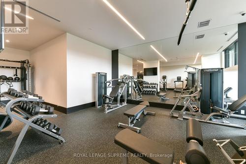 215 - 4208 Dundas Street W, Toronto (Edenbridge-Humber Valley), ON - Indoor Photo Showing Gym Room